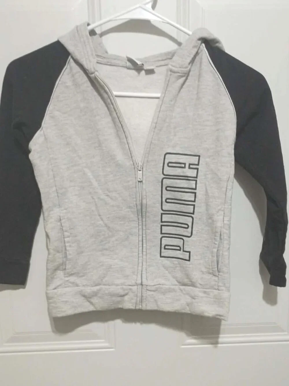 Puma Boys Zip up Jacket with Hood size 6